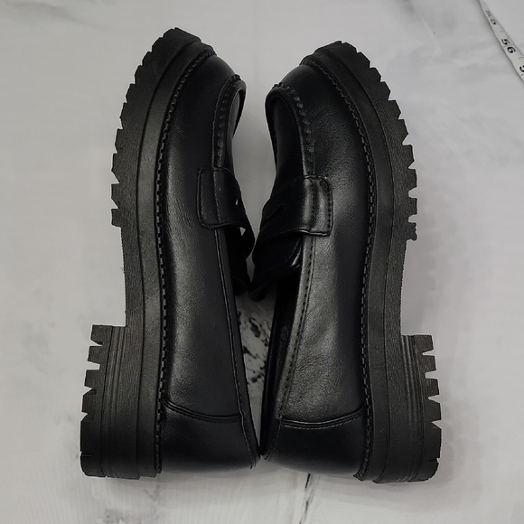 POP Women's 9M Hanson Black Moc Loafers Slip On Sleek - Picture 4 of 9